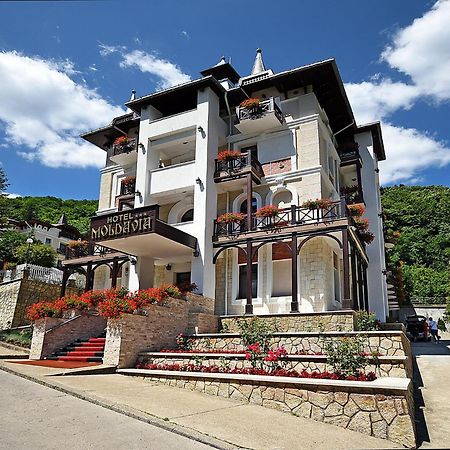 Hotel Moldavia Slănic-Moldova Eksteriør billede