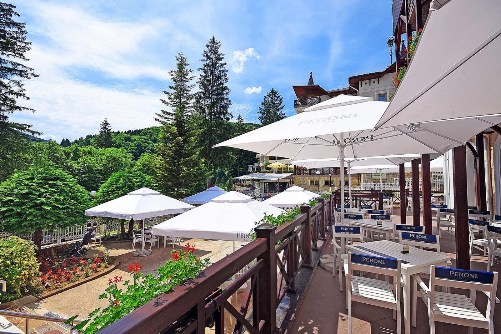 Hotel Moldavia Slănic-Moldova Eksteriør billede