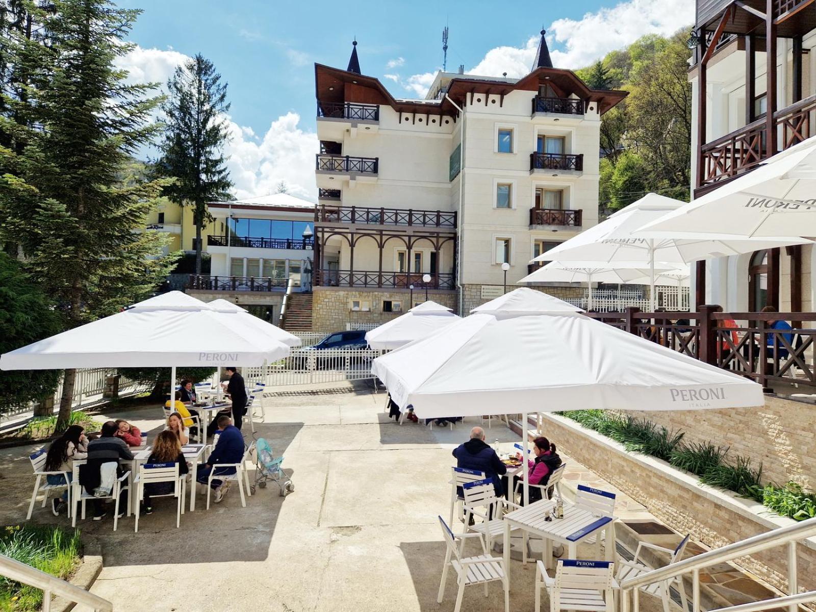 Hotel Moldavia Slănic-Moldova Eksteriør billede