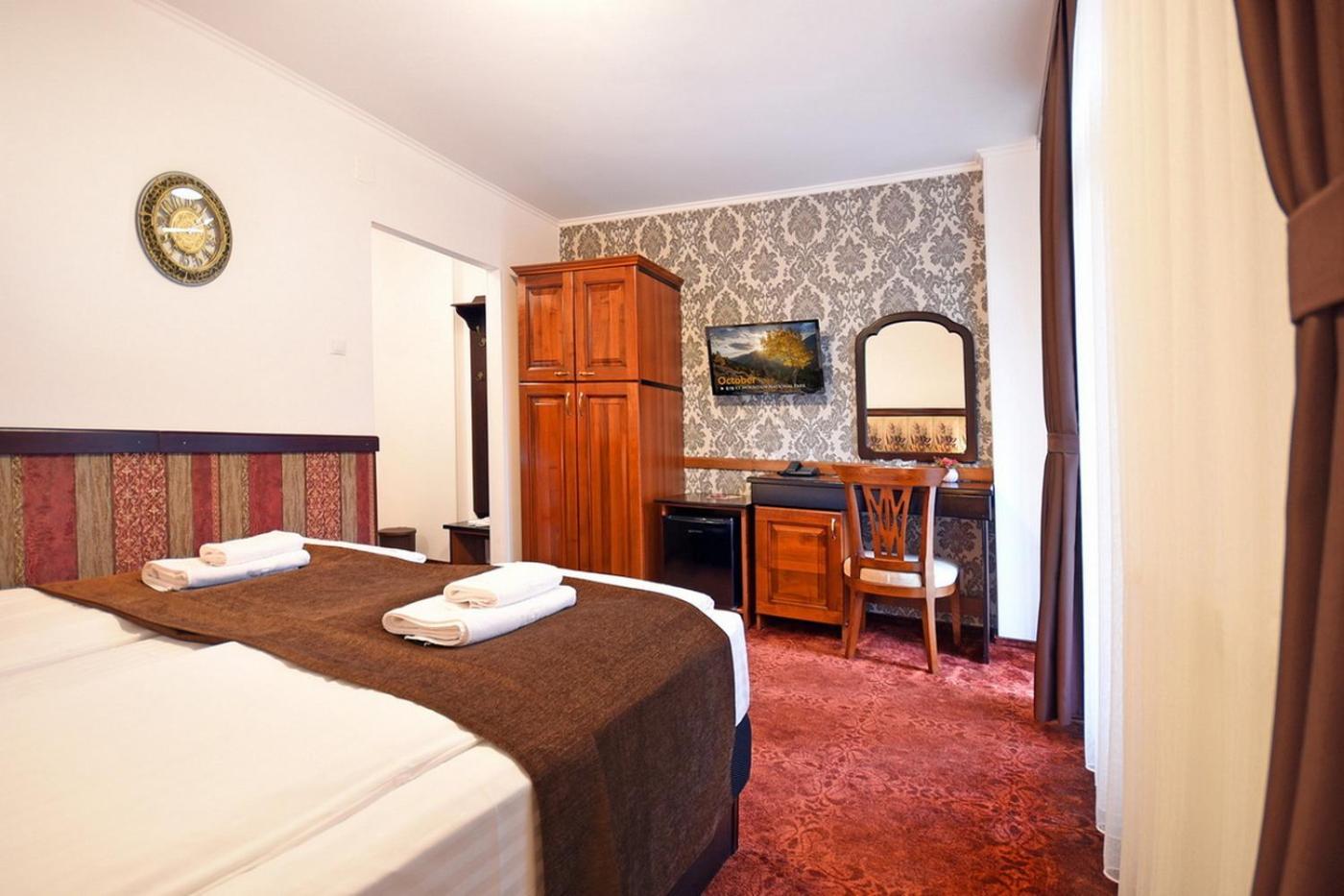Hotel Moldavia Slănic-Moldova Eksteriør billede