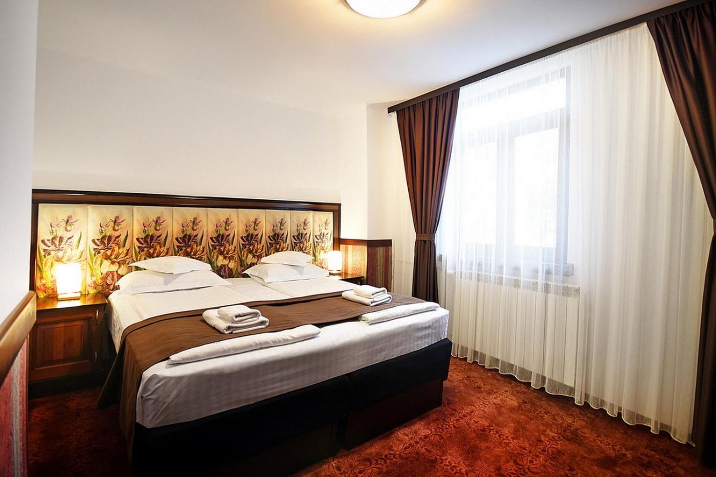 Hotel Moldavia Slănic-Moldova Eksteriør billede